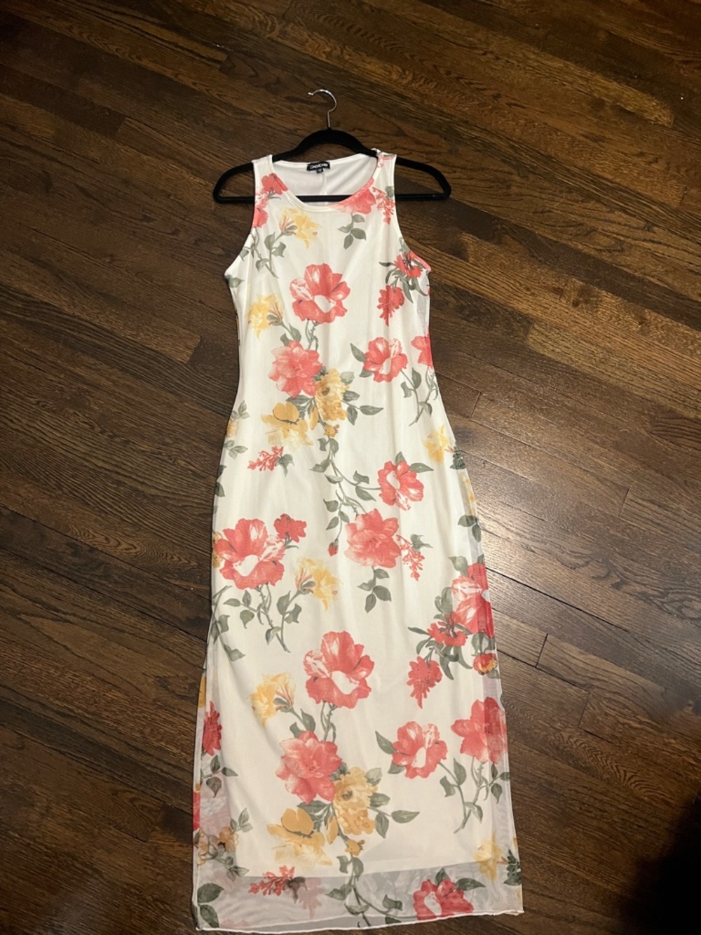 Bebe Floral Maxi Dress in White with Coral & Yellow Blooms Medium